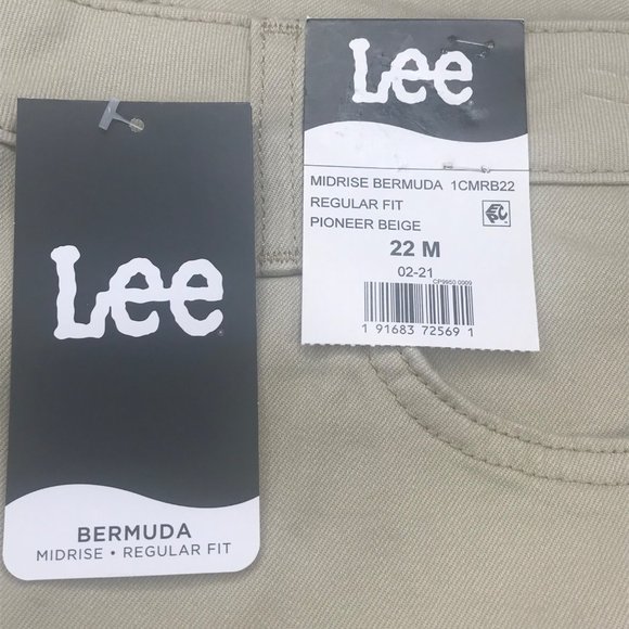 Lee Women's 22M Midrise Bermuda Regular Fit Pioneer Beige Short New With Tags - Picture 3 of 12
